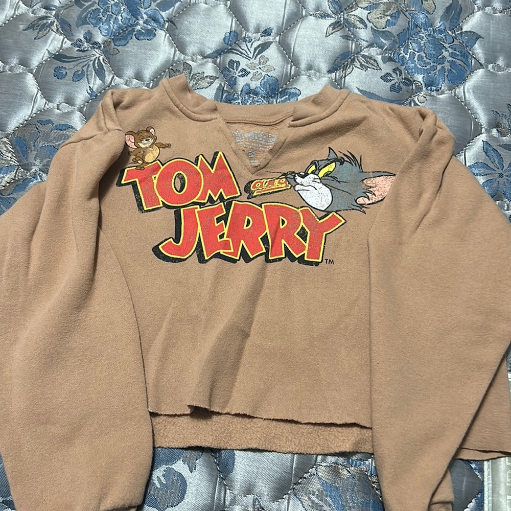 Tom & Jerry crop shirt